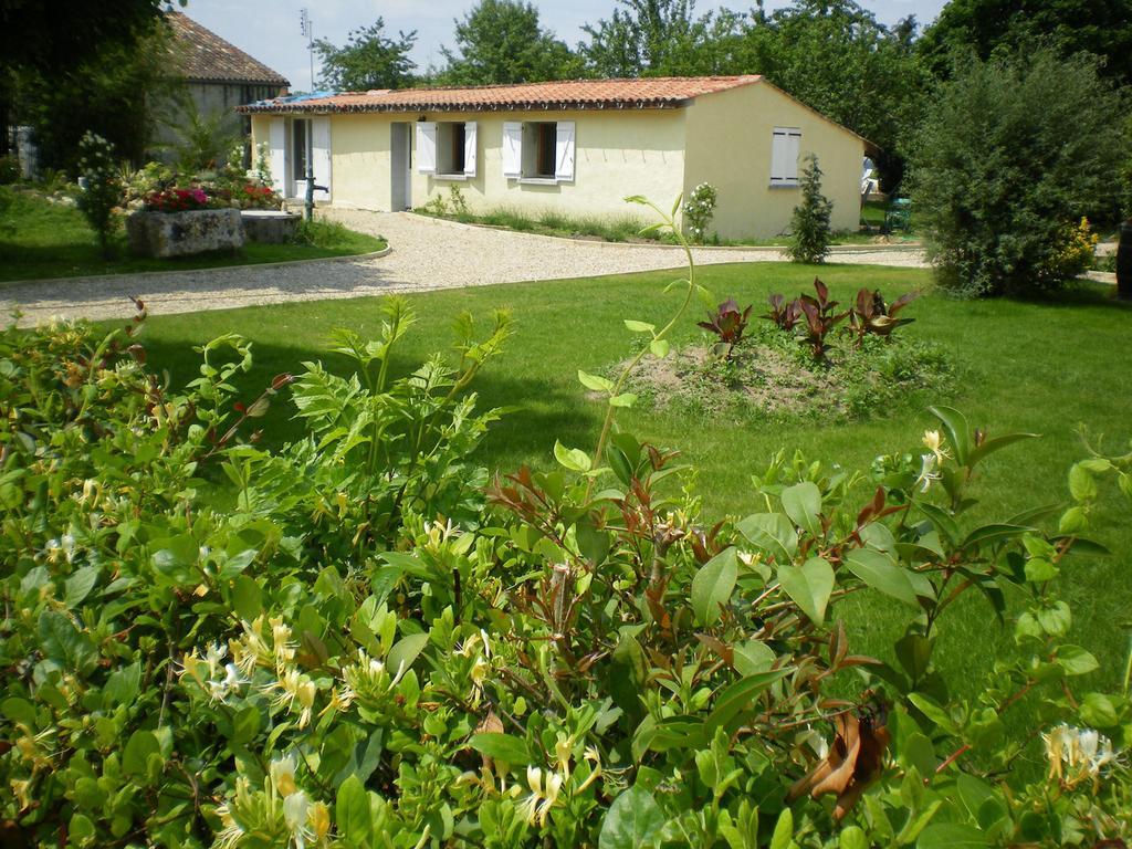 Domaine Des Tilleuls Val-de-Livenne Ruang foto